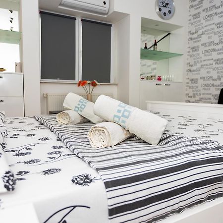 בוקרשט Imperial City Center - 1 Bedroom Apartment מראה חיצוני תמונה